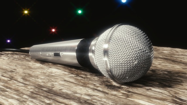 Microphone - image via Pixabay