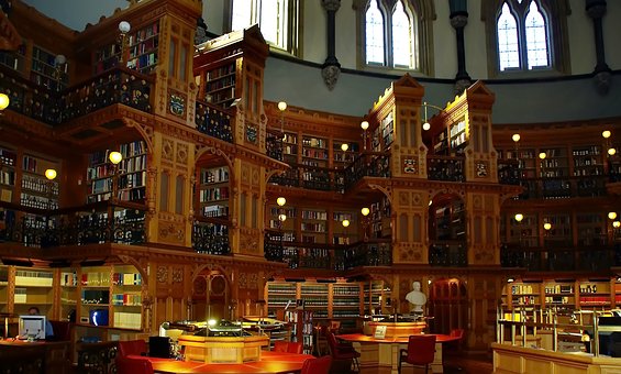 Another lovely library, this one is in Canada - image via Pixabay